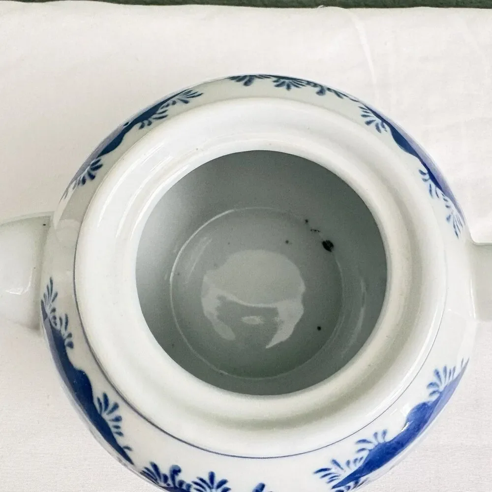 Vintage Small Chinese Blue and White Porcelain Teapot Ducks 4.5”